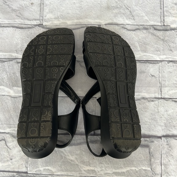 Studio Works black wedge strappy sandals size 8M - Picture 7 of 9